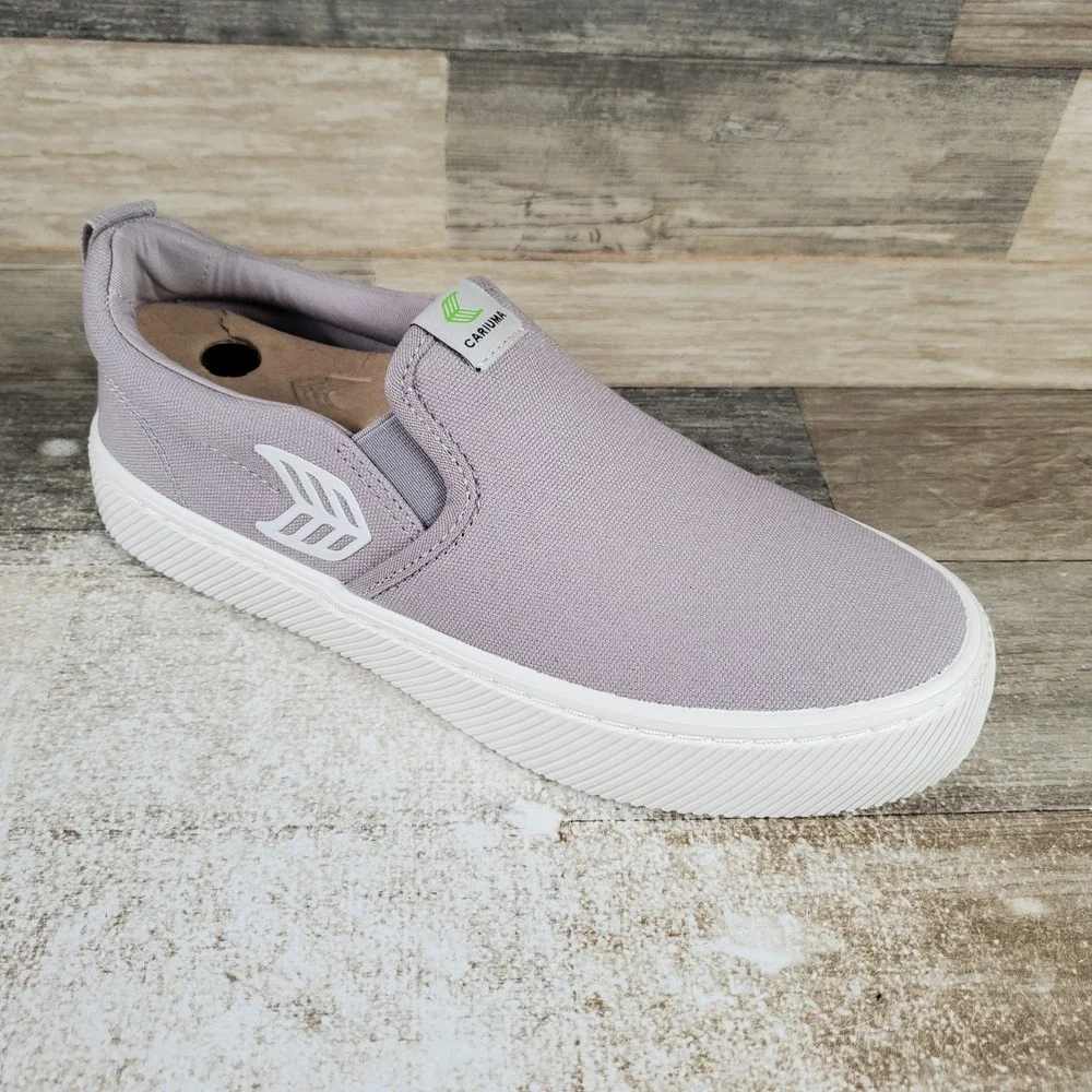 Cariuma Slip-On Womens Shoes Sz 7 Canvas Logo Sneakers 450703G34W070